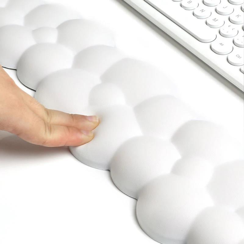 Podkładka pod mysz z podpórką  – Gaming Keyboard Hand recenzja i cena